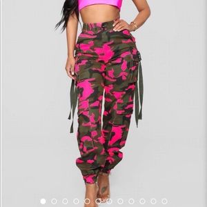 camo pants, never worn, medium, Fashion Nova.